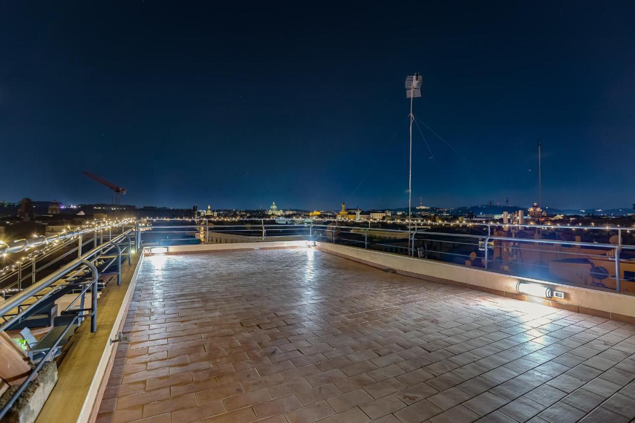 Vivilo Roma Trevi - Luxury Experience - Private Jacuzzi On Terrace - Insane View Ξενοδοχείο Εξωτερικό φωτογραφία